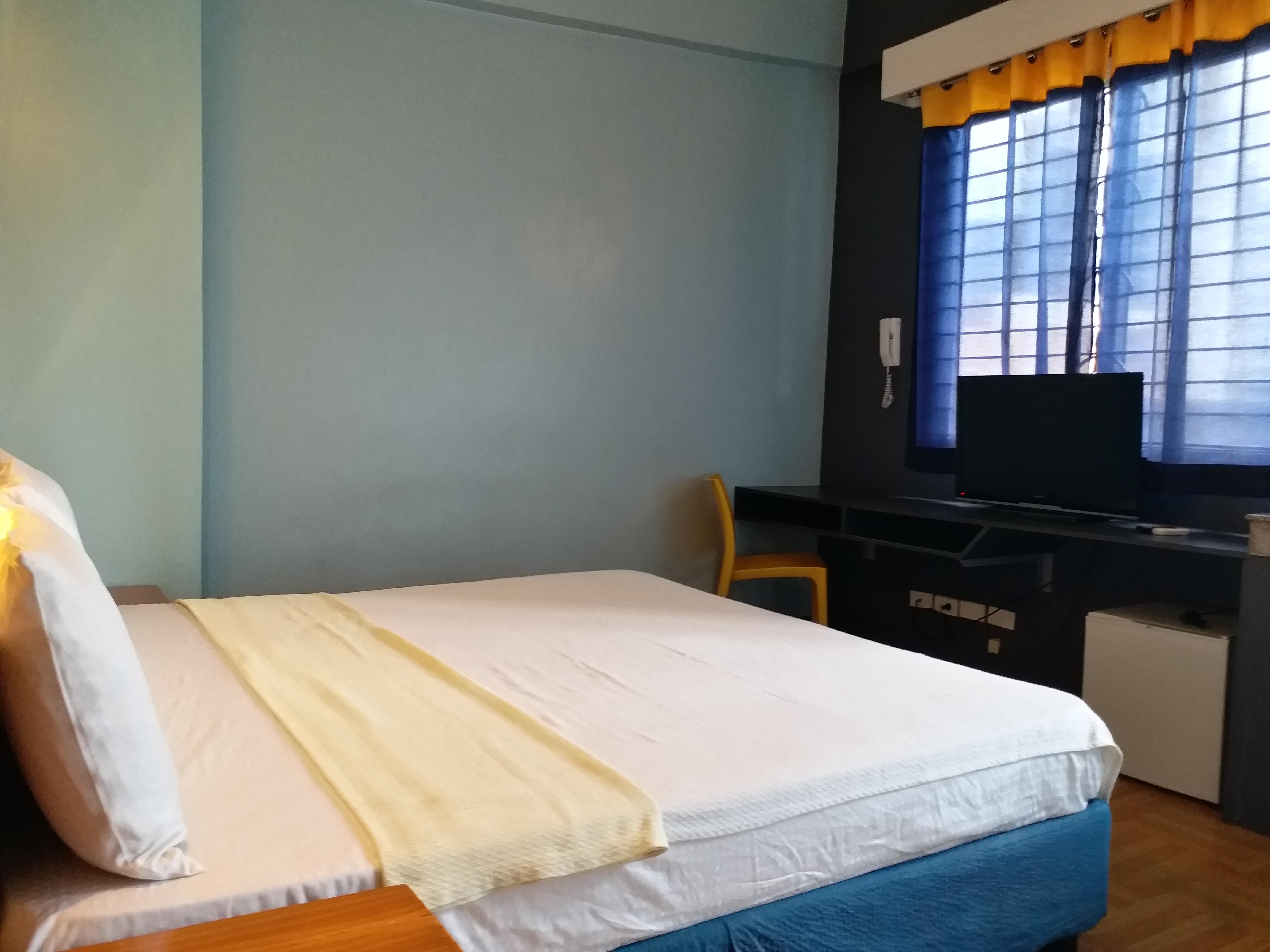 Leesons Residences Manila Bagian luar foto