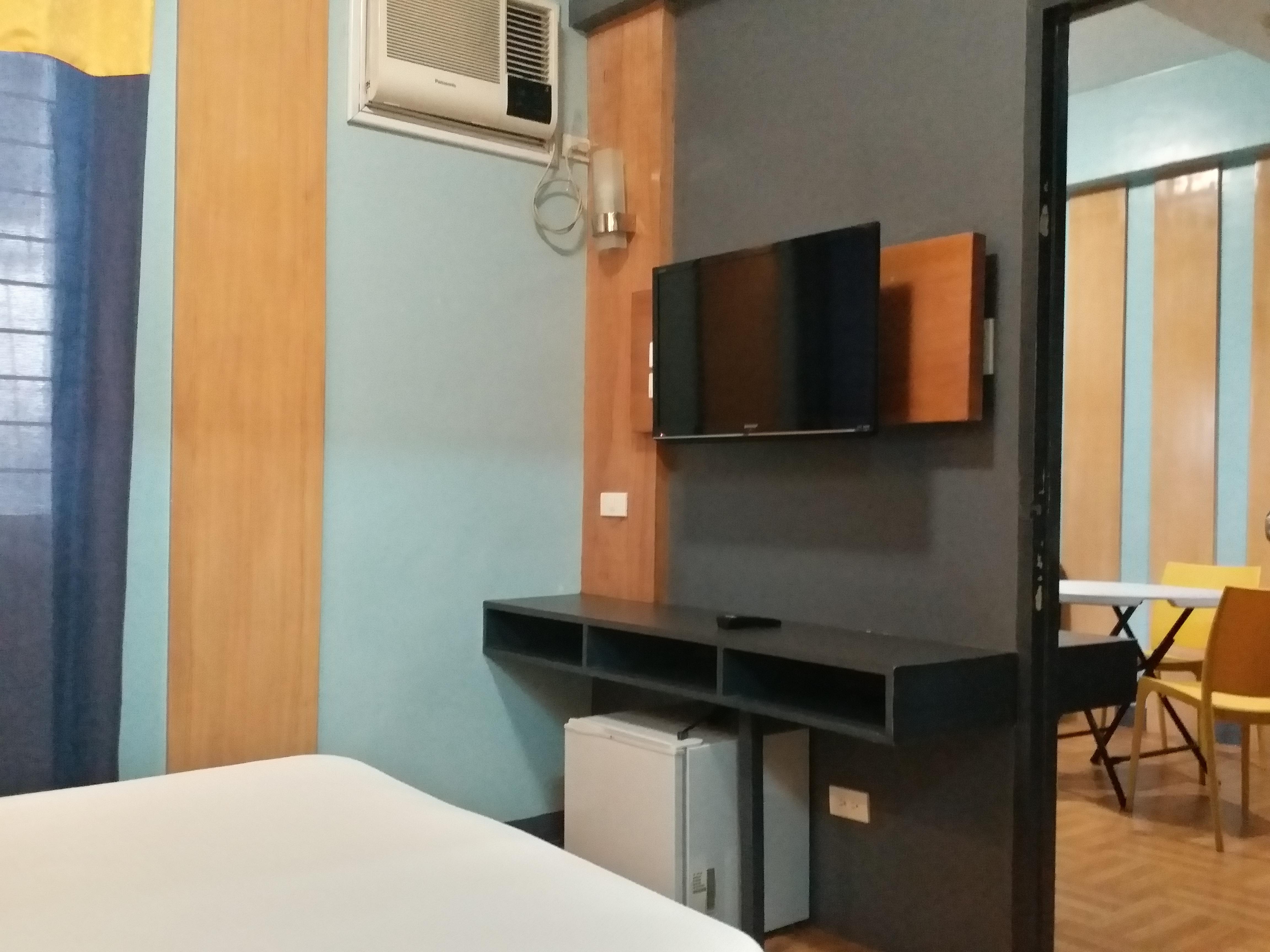 Leesons Residences Manila Bagian luar foto
