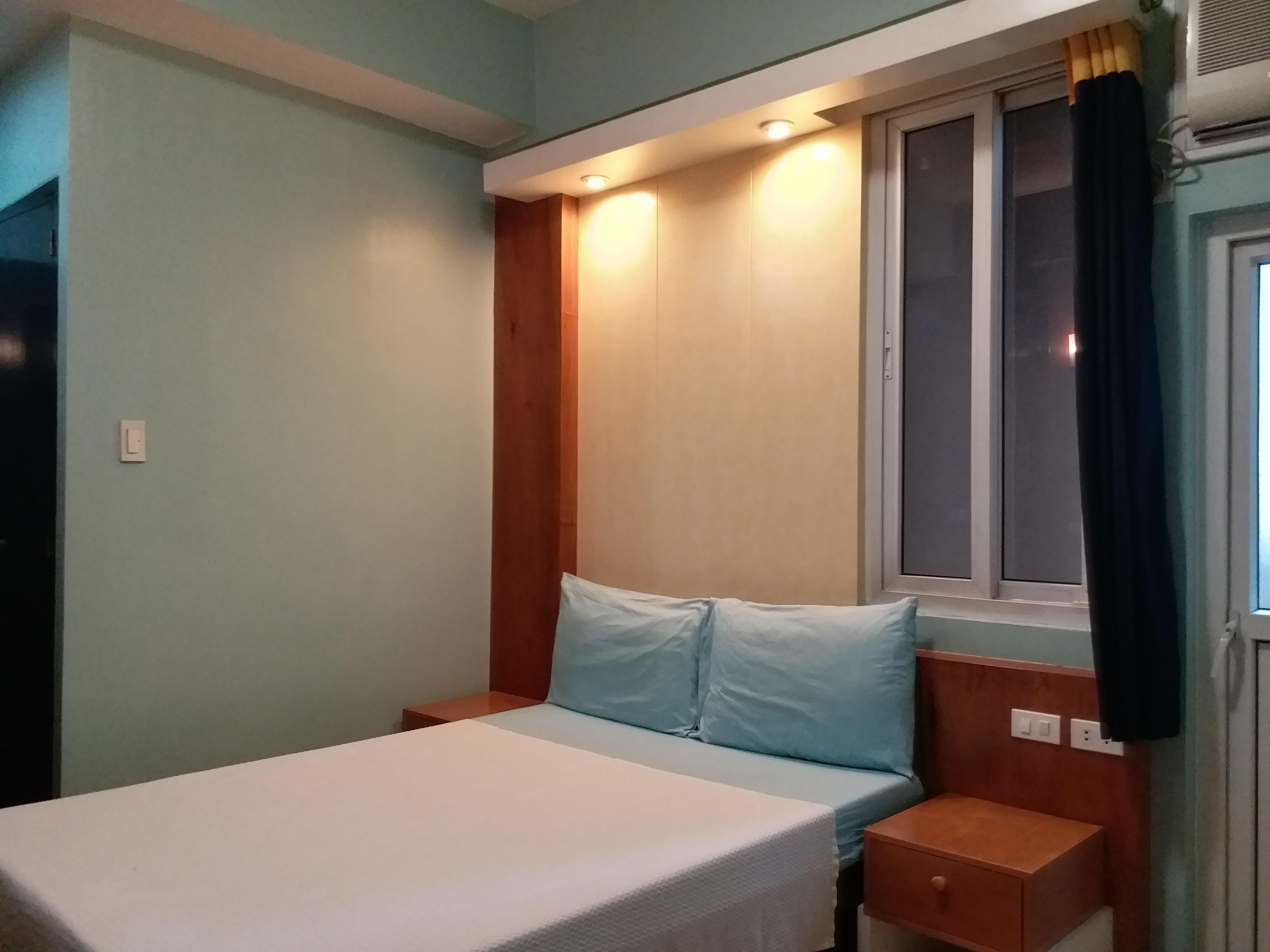 Leesons Residences Manila Bagian luar foto