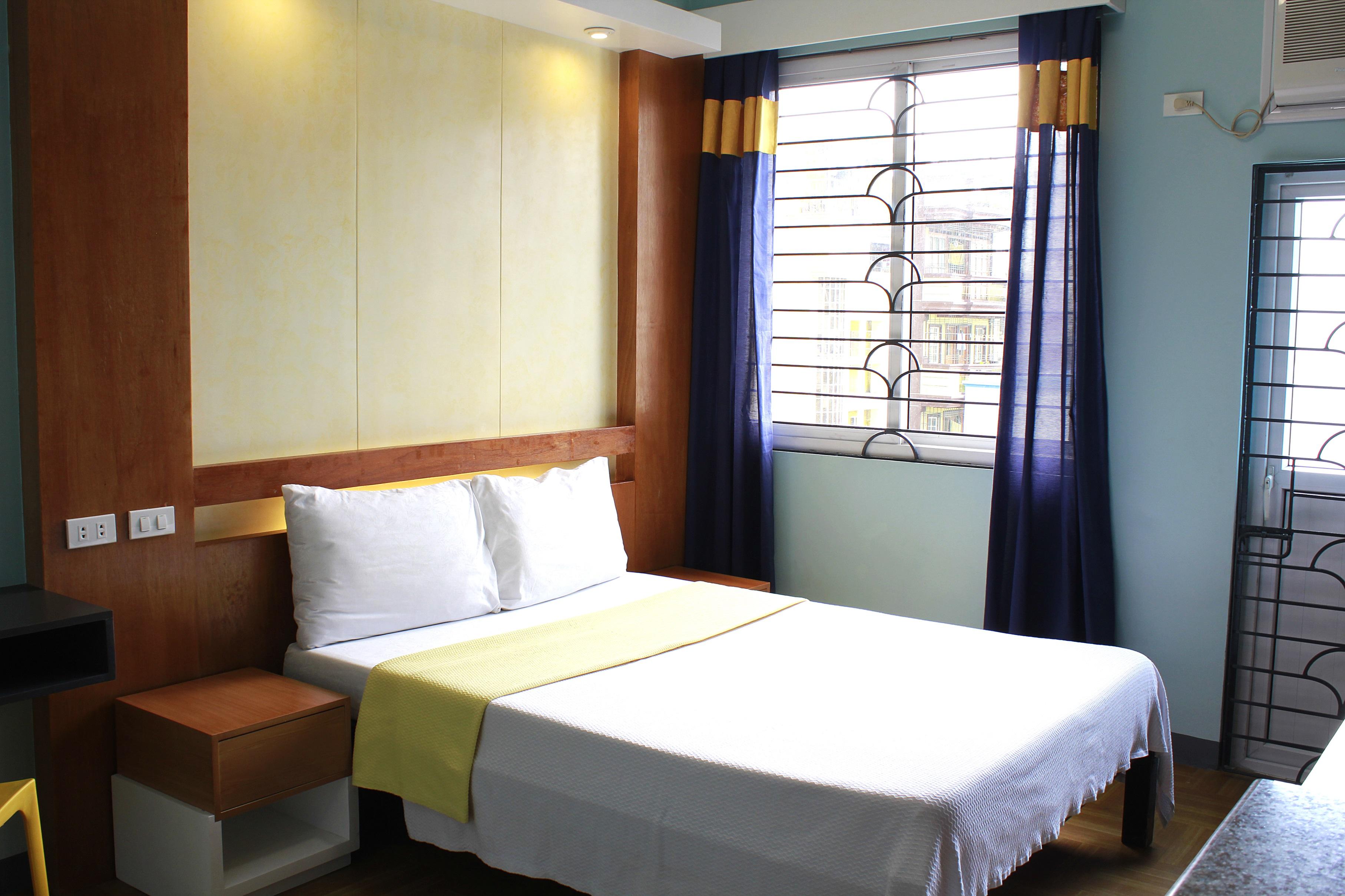 Leesons Residences Manila Bagian luar foto