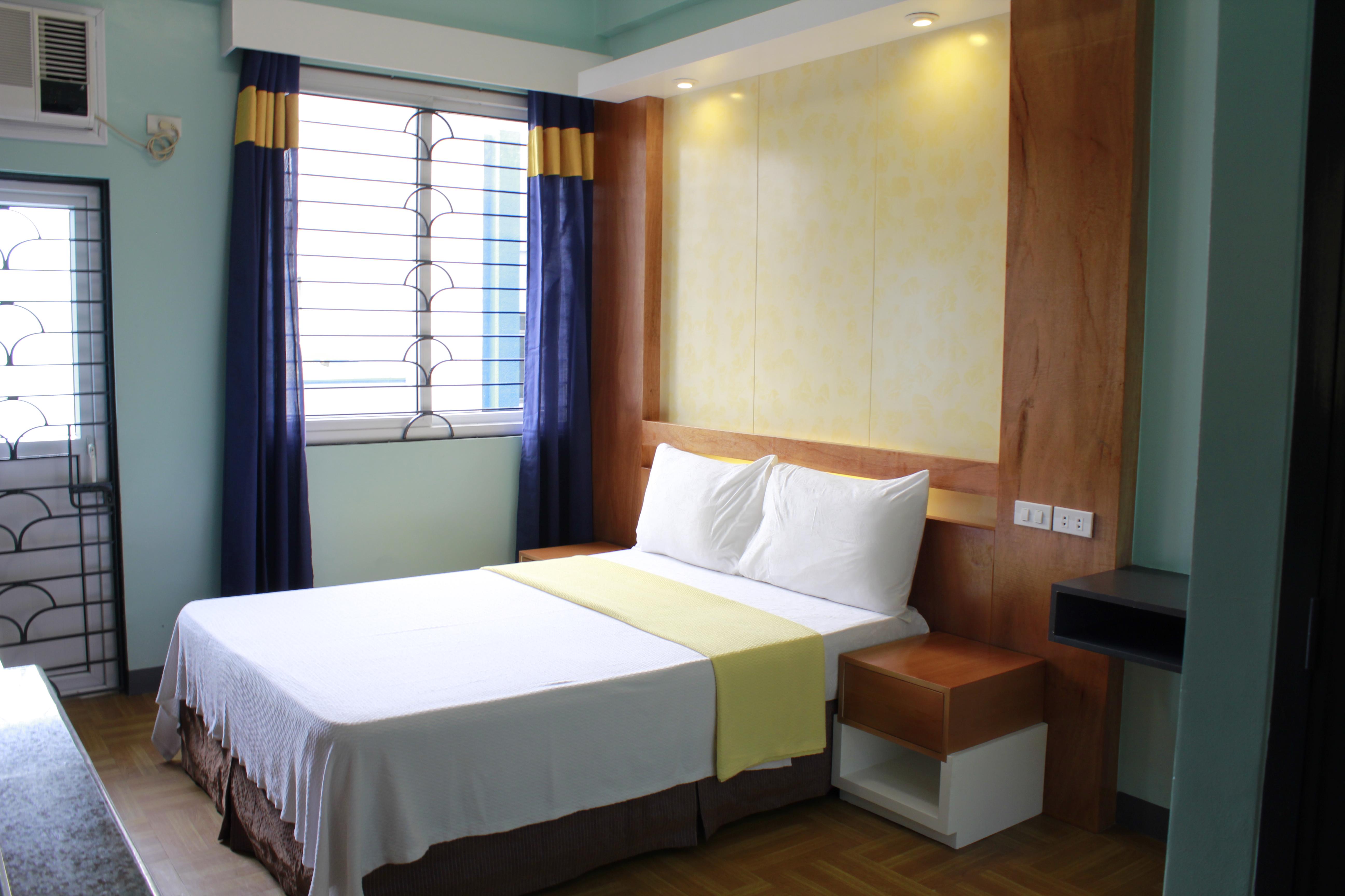 Leesons Residences Manila Bagian luar foto