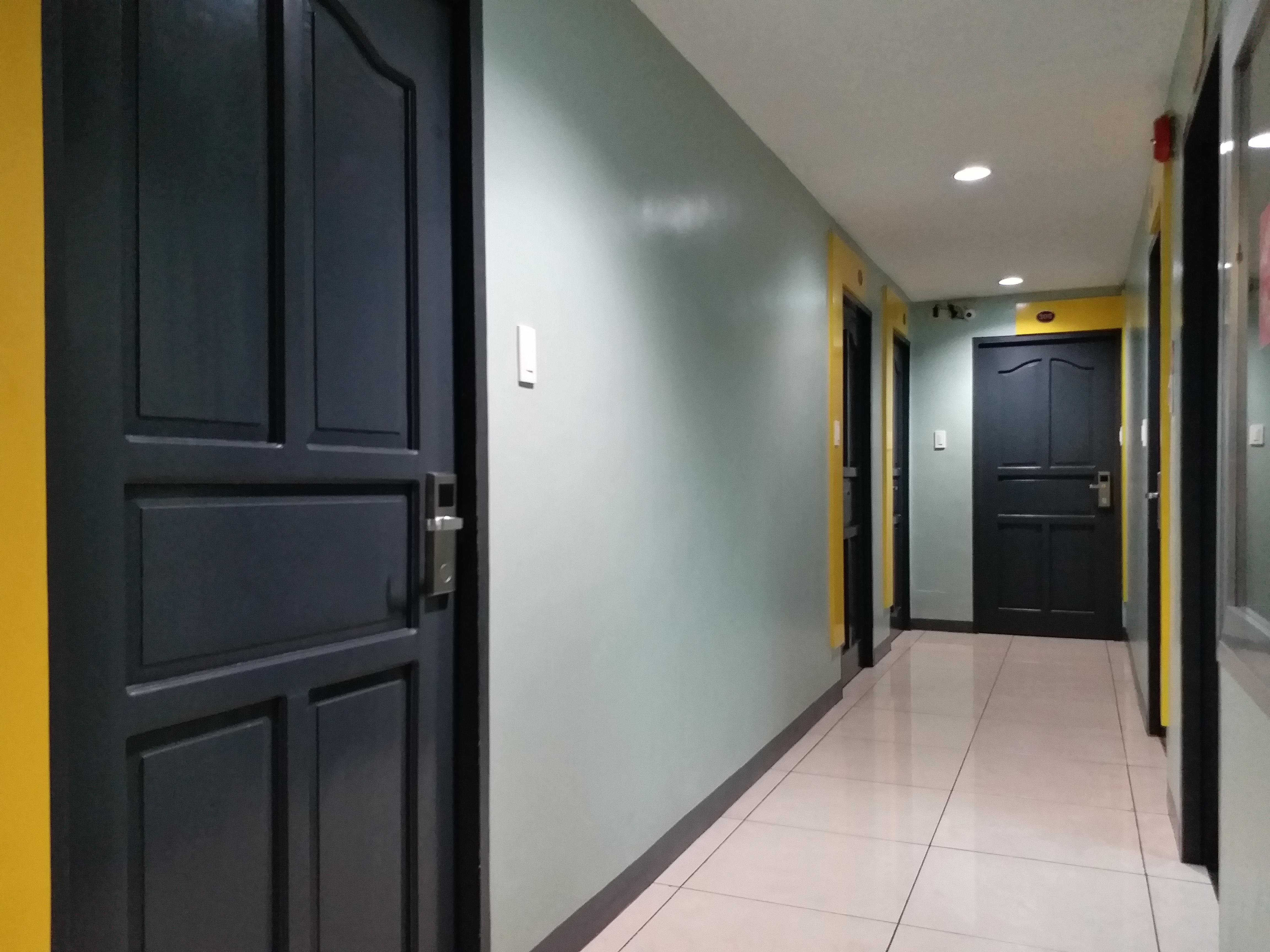 Leesons Residences Manila Bagian luar foto